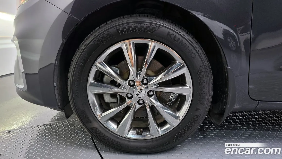 Kia The New Carnival id 1702019 из Кореи 15