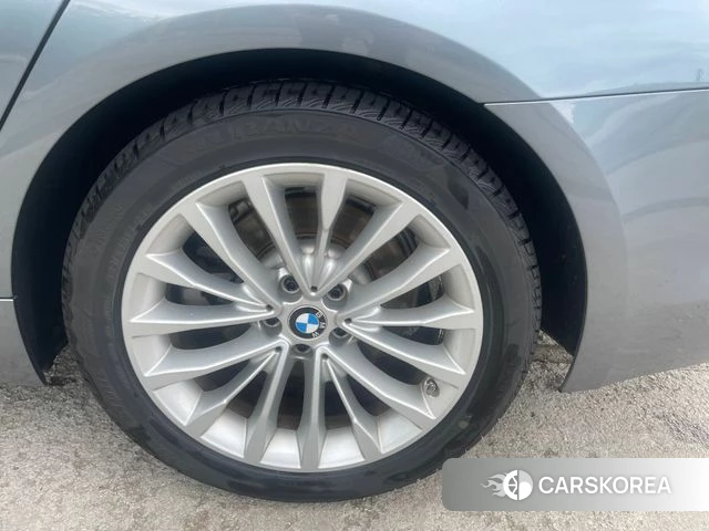 BMW 5 Series (G30) 2019 Серый из Кореи, фото 5