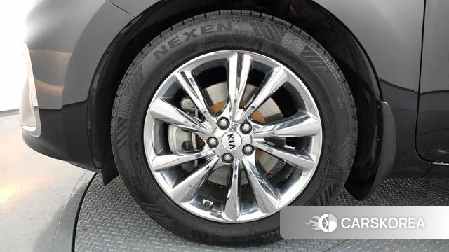 Kia The New Carnival id 4638052 из Кореи 27