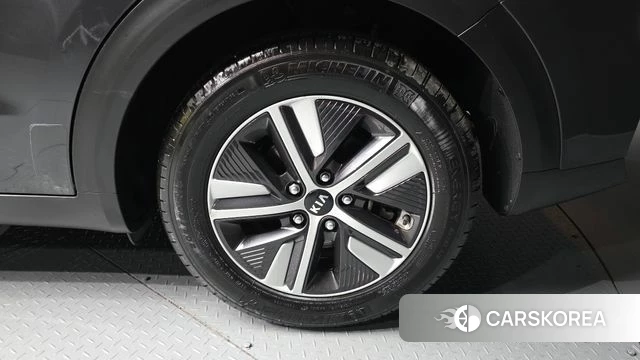 Kia The New Niro id 4384164 из Кореи 25