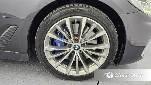 BMW 5 Series (G30) id 3778989 из Кореи 15