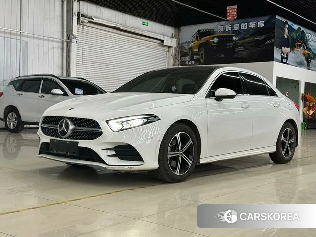 Mercedes-Benz Class A 2022 Белый из Китая, фото 5