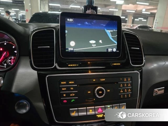 Mercedes-Benz GLE - Class W166 2018 Белый из Кореи, фото 5