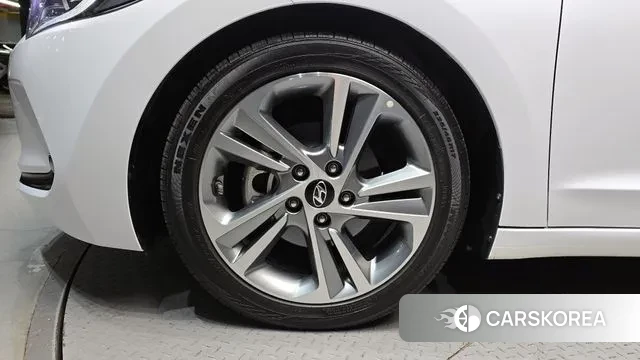 Hyundai Avante AD id 3413412 из Кореи 15