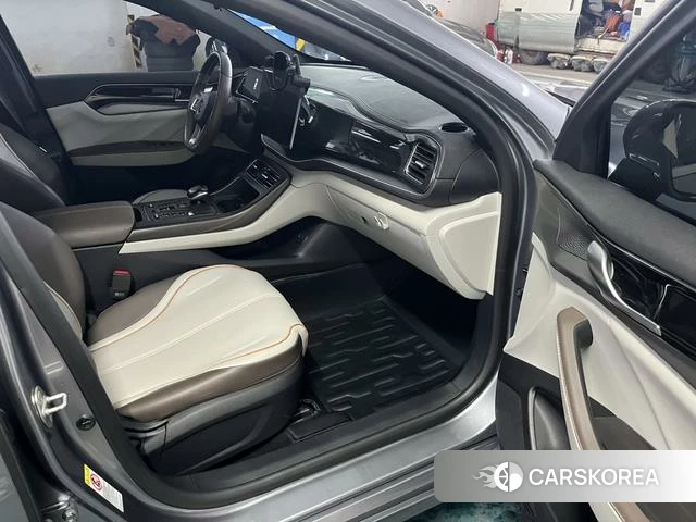 BYD Qin PLUS DM 2023 Серебристо-серый из Китая, фото 5