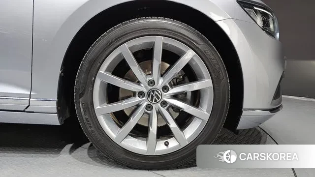 Volkswagen Passat GT (B8) id 3747270 из Кореи 15