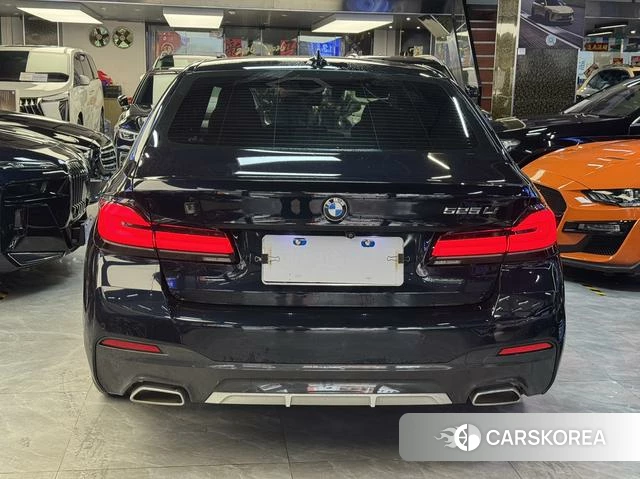 BMW 5 series 2022 Черный из Китая, фото 6