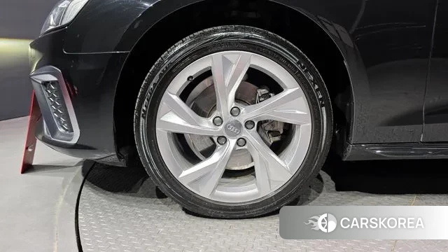 Audi A4 (B9) id 2985588 из Кореи 15