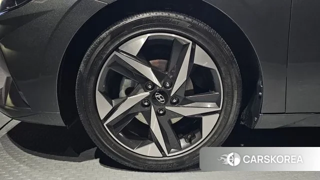 Hyundai Avante (CN7) id 3616252 из Кореи 15