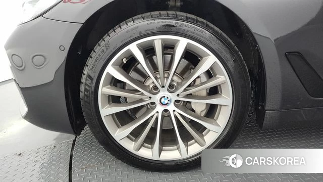BMW 5 Series (G30) id 4543489 из Кореи 15