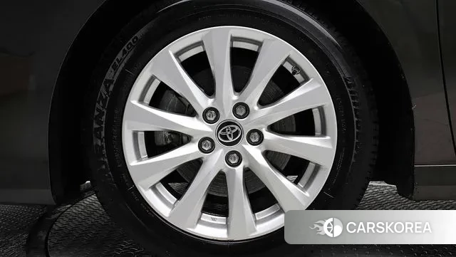 Toyota Camry (XV70) id 3023818 из Кореи 15