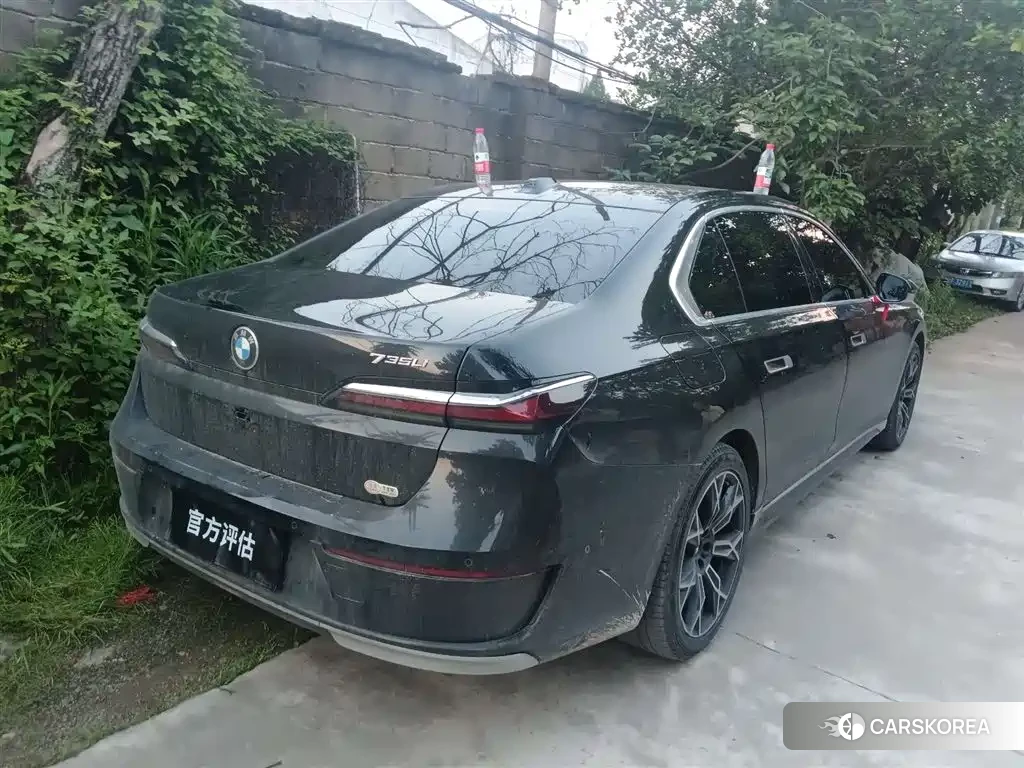 BMW 7 series 2023 Черный из Китая, фото 5