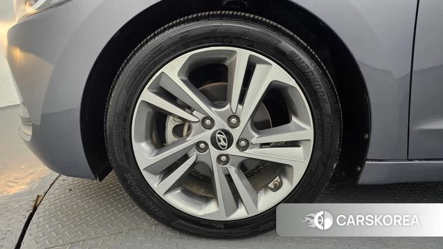 Hyundai Avante AD id 3943034 из Кореи 15