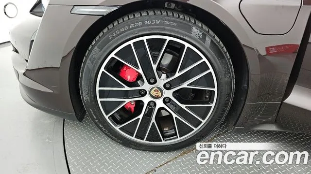 Porsche Taycan id 2906689 из Кореи 15