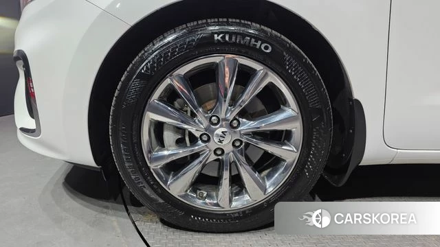 Kia The New Carnival id 4363180 из Кореи 31