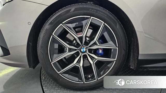 BMW 5 Series (G60) id 4560016 из Кореи 32