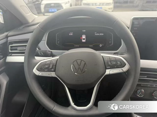 Volkswagen Lavida 2025 Белый из Китая, фото 5