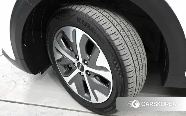 Kia Niro EV id 3941431 из Кореи 15