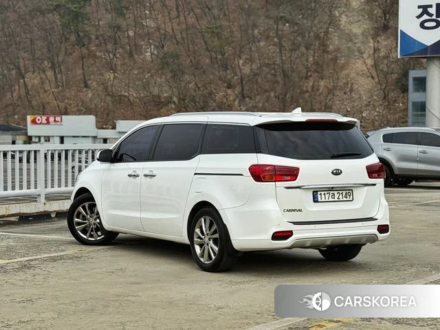 Kia The New Carnival id 3834907 из Кореи 15