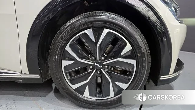 Kia EV6 id 3503469 из Кореи 15