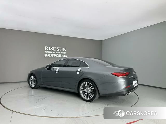 Mercedes-Benz CLS 2021 Темно-серый из Китая, фото 5
