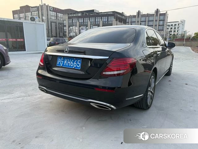 Mercedes-Benz E-class id 4240078 из Китая 9