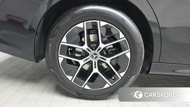 Mercedes-Benz E-Class W214 id 4307892 из Кореи 25