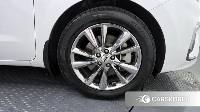 Kia The New Carnival id 3050666 из Кореи 15