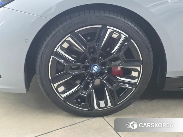 BMW i5 (G60) id 4645173 из Кореи 15