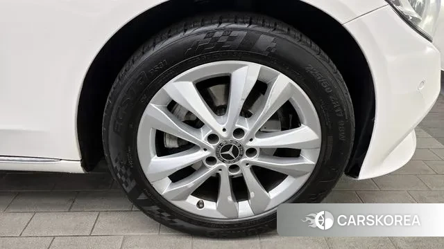 Mercedes-Benz C-Class W205 id 3753921 из Кореи 15