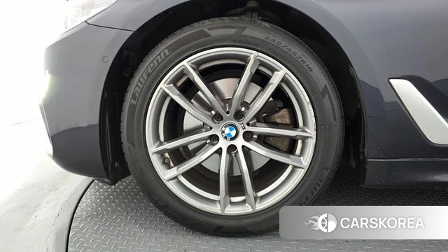 BMW 5 Series (G30) id 4672743 из Кореи 15