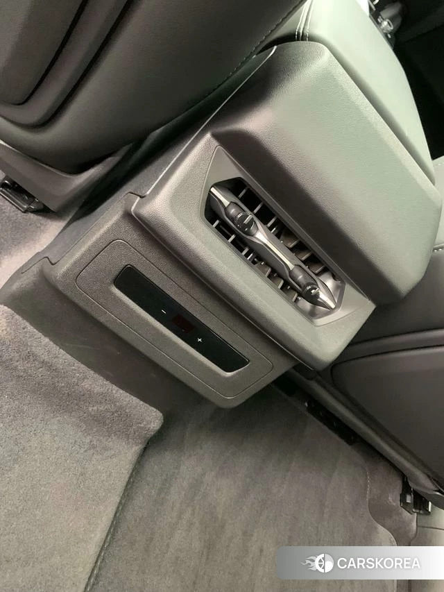 Audi Q6L e-tron id 4279244 из Китая 13