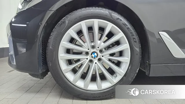 BMW 5 Series (G30) id 3646470 из Кореи 15