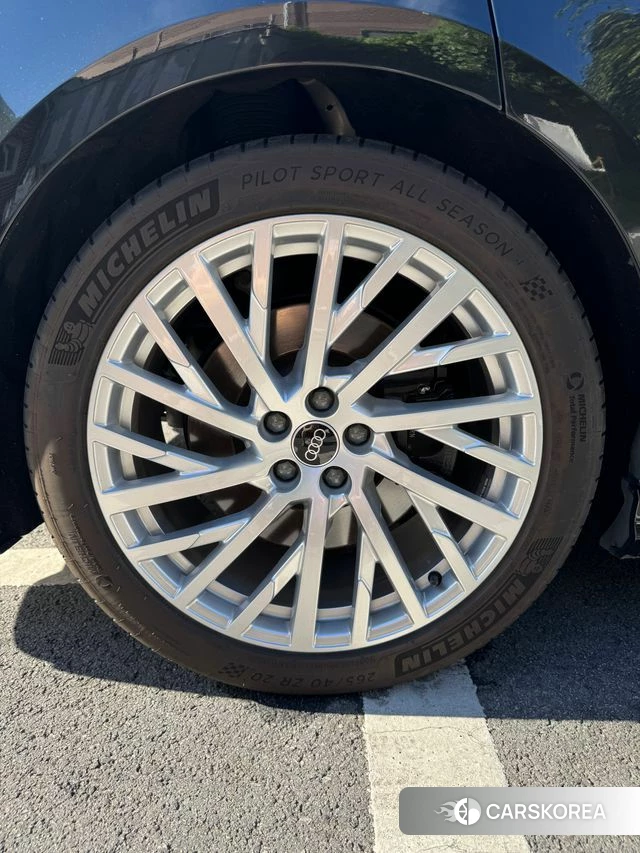 Audi A8 (D5) 2021 Черный из Кореи, фото 5