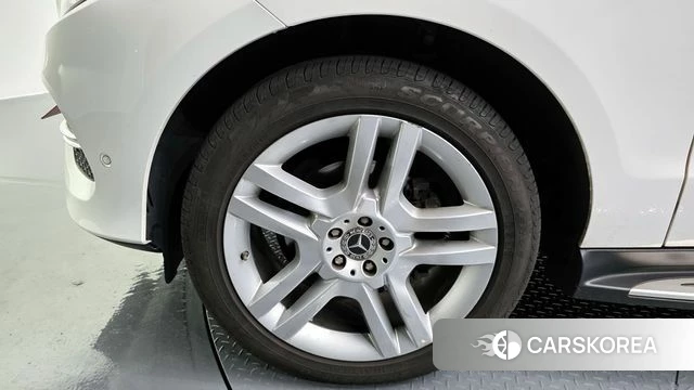 Mercedes-Benz GLE - Class W166 id 4384767 из Кореи 27