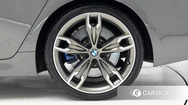 BMW 5 Series (G30) id 3898499 из Кореи 15