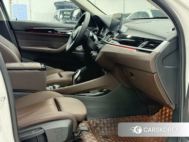 BMW X1 id 4276819 из Китая 16