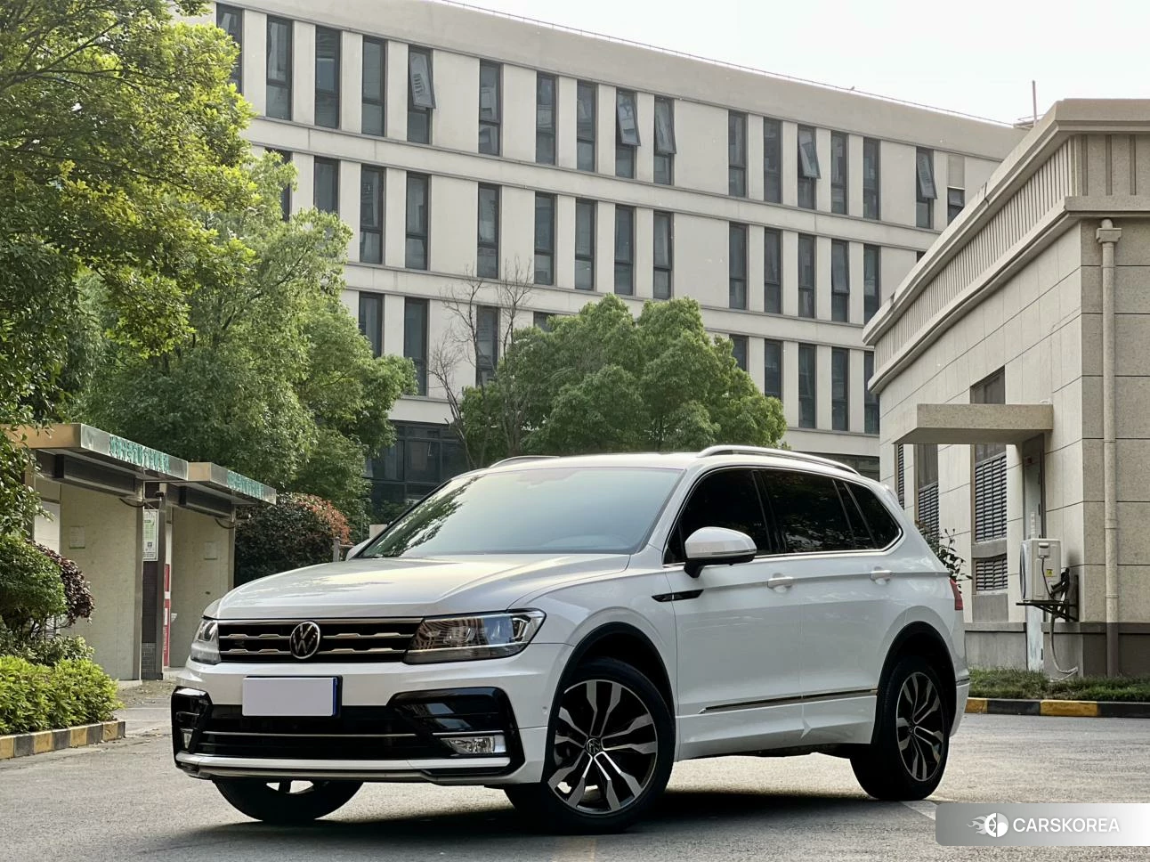 Volkswagen Tiguan L id 4510636 из Китая 19