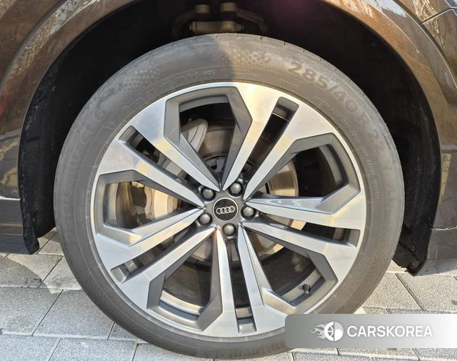 Audi Q8 (4M) id 3824832 из Кореи 8