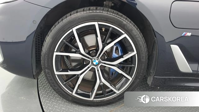 BMW 5 Series (G30) id 4836269 из Кореи 29