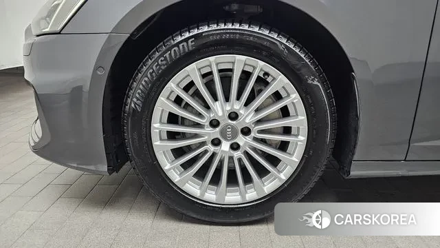 Audi A6 (C8) id 3318456 из Кореи 15