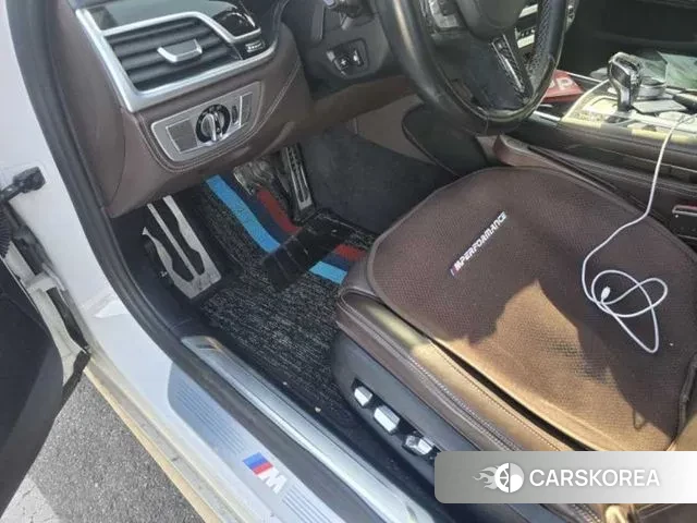 BMW 7 Series (G11) id 3789461 из Кореи 9