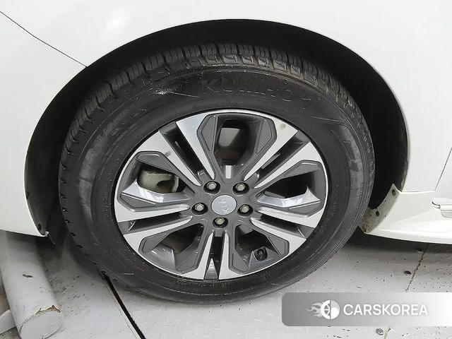 Kia The New Carnival id 3943010 из Кореи 15