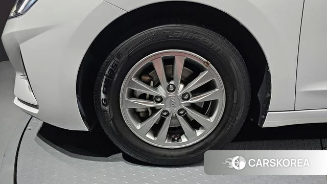 Hyundai The New Avante AD id 3853105 из Кореи 15