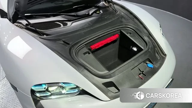 Porsche Taycan id 3606191 из Кореи 15