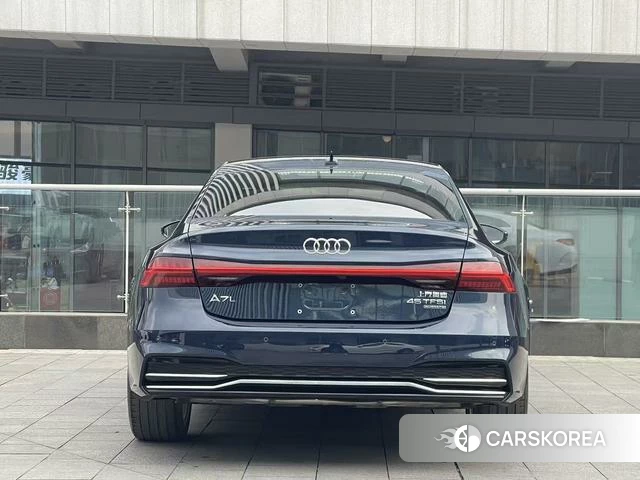 Audi A7L id 4273955 из Китая 13