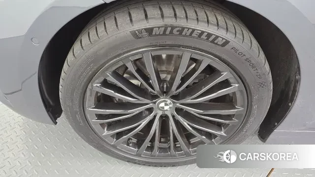 BMW 3 Series (G20) id 2993821 из Кореи 15