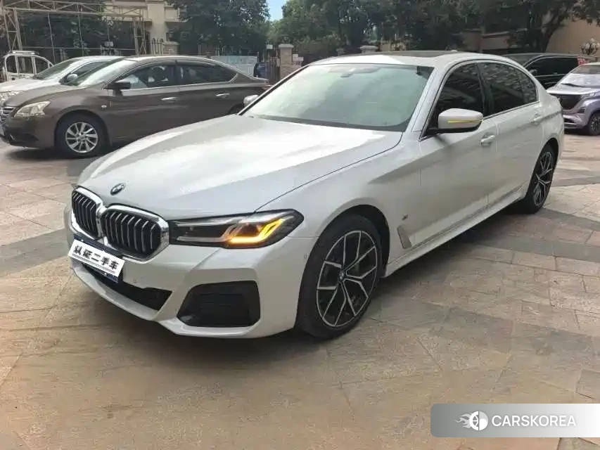 BMW 5 series 2023 Белый из Китая, фото 5