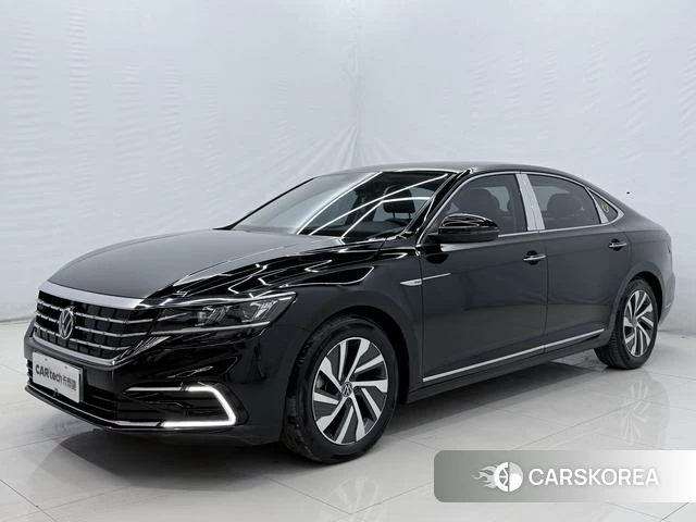 Volkswagen Passat PHEV id 4365850 из Китая 11