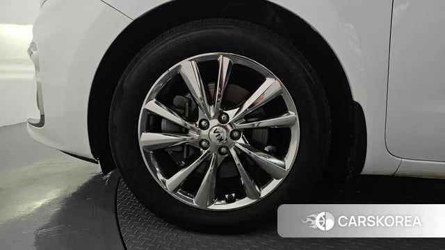 Kia The New Carnival id 4605398 из Кореи 25